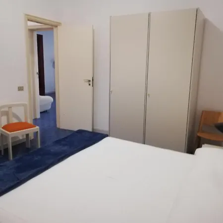 Semesterbostad Casa Sgarlata *