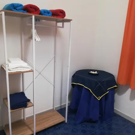 Semesterbostad Casa Sgarlata