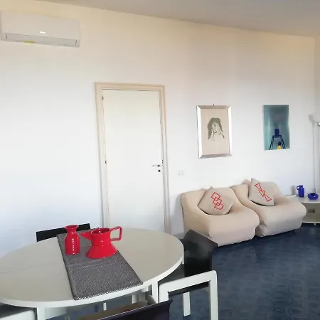 Semesterbostad Casa Sgarlata