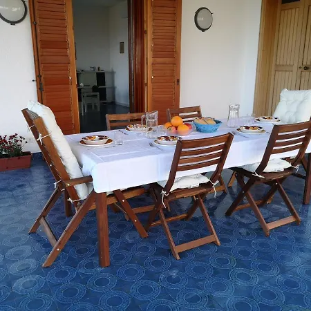 Semesterbostad Casa Sgarlata